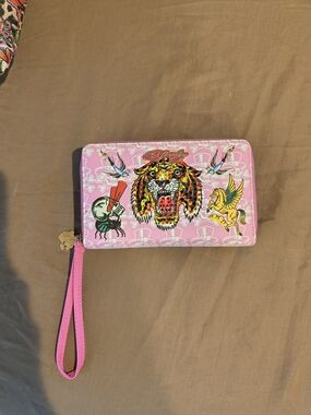 NWOT Ed Hardy Pink Tiger Wristlet Wallet